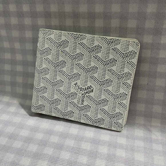 Goyard White Goyardine Print Victoire Bi-Fold Wallet - Picture 1 of 9